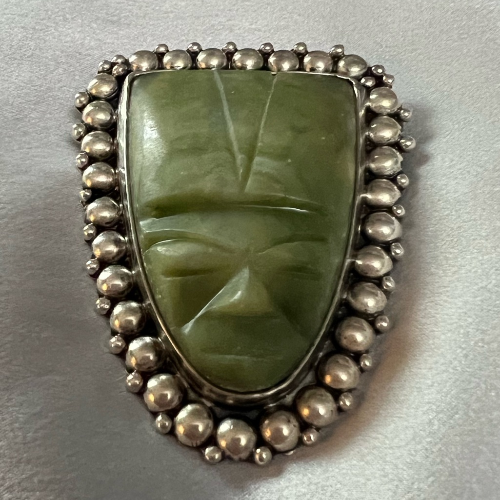 Vintage Silver Jade Brooch In Excellent Condition. Spectacular Piece From Mexico